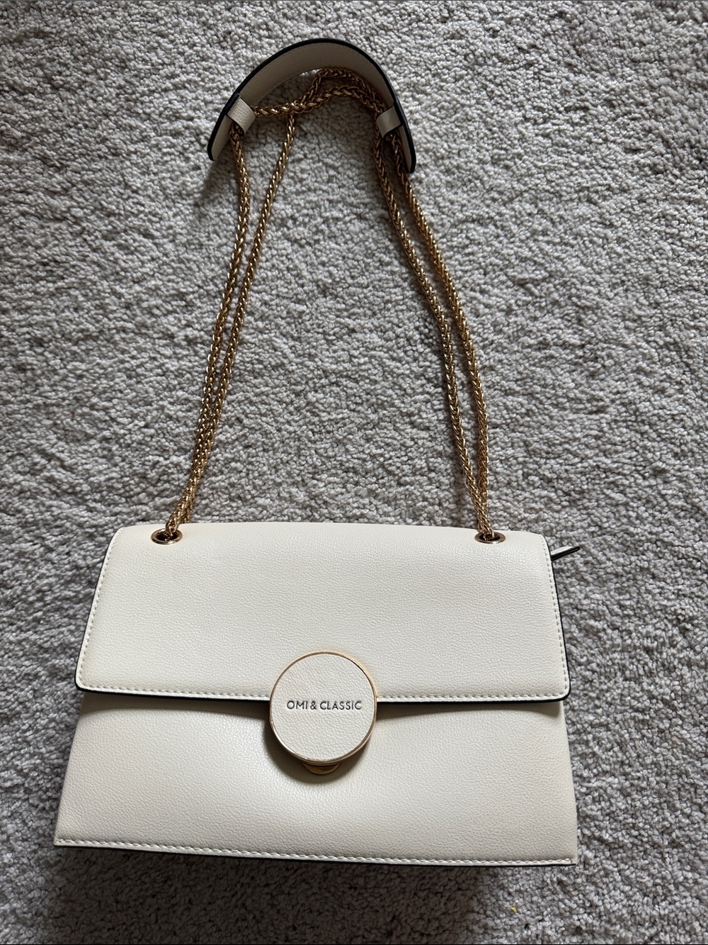 Classic Cream Shoulder Bag with Gold Chain Strap
